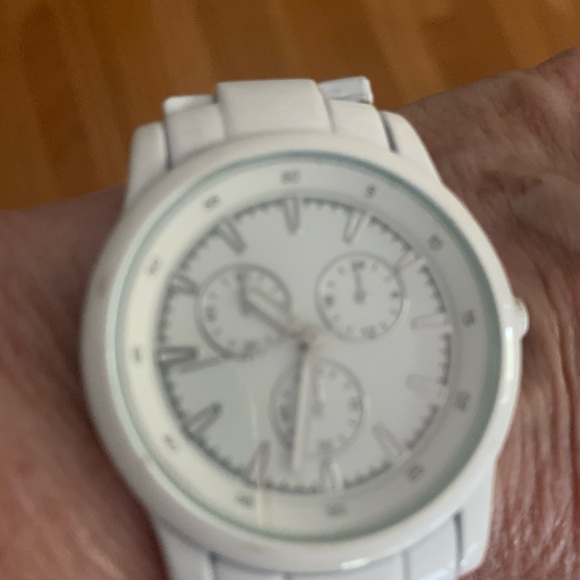 Merona Watch - Picture 3 of 6